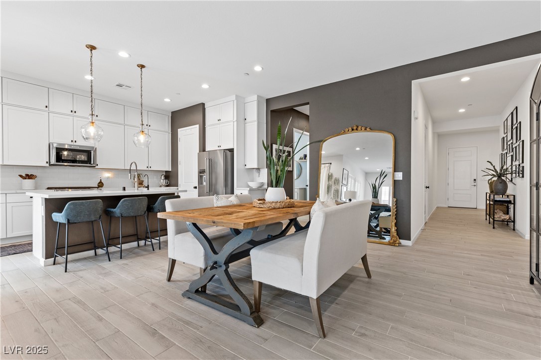 9951 Skye Gazer Avenue