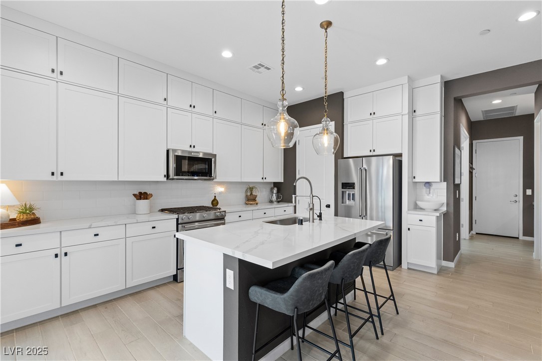 9951 Skye Gazer Avenue