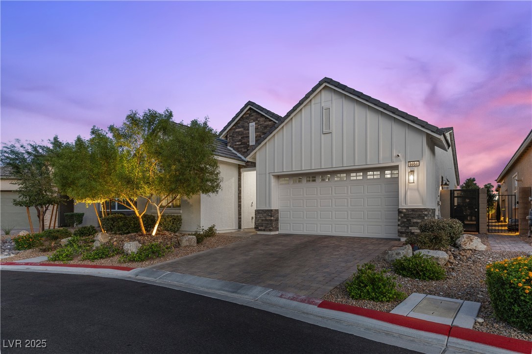 9951 Skye Gazer Avenue