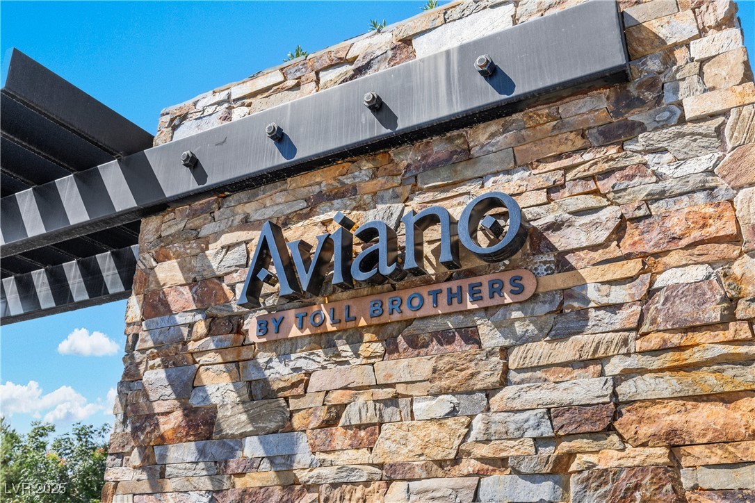 9951 Skye Gazer Avenue