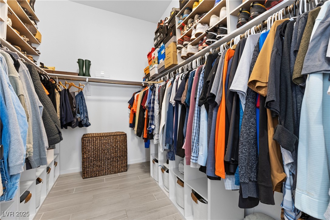 9951 Skye Gazer Avenue