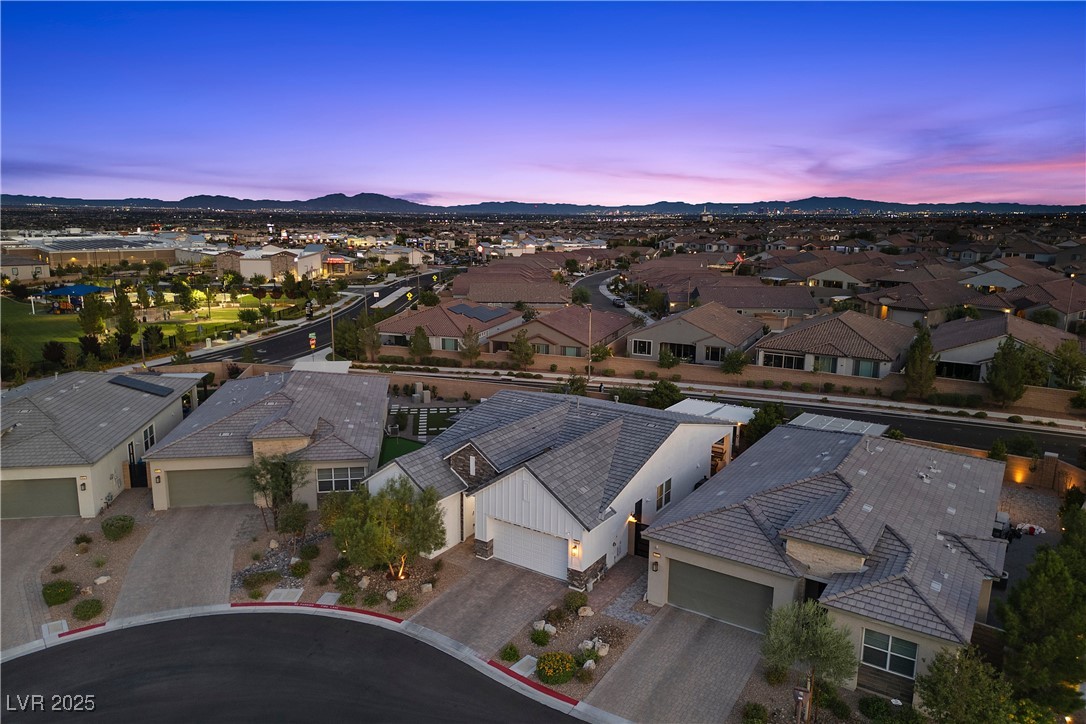 9951 Skye Gazer Avenue