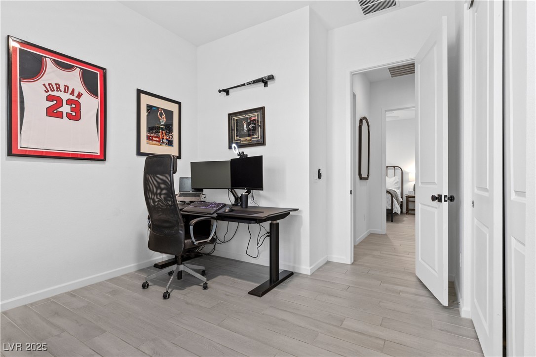 9951 Skye Gazer Avenue