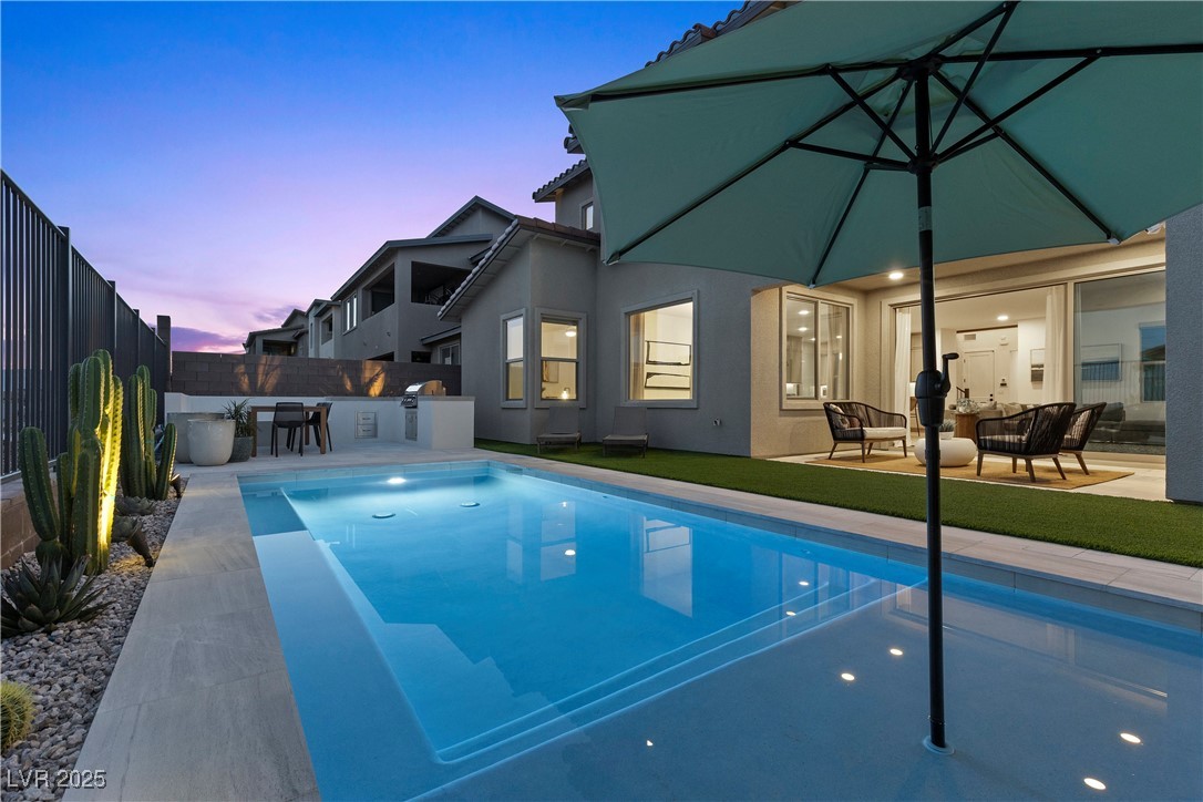 532 Crown Mesa Avenue