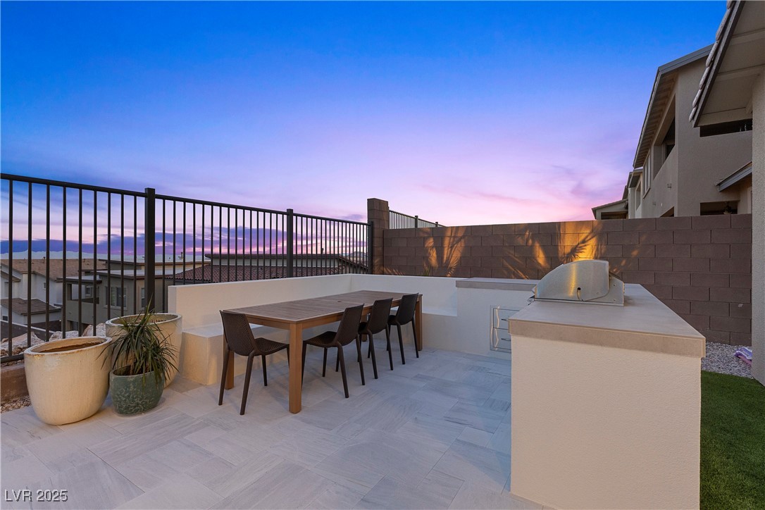 532 Crown Mesa Avenue