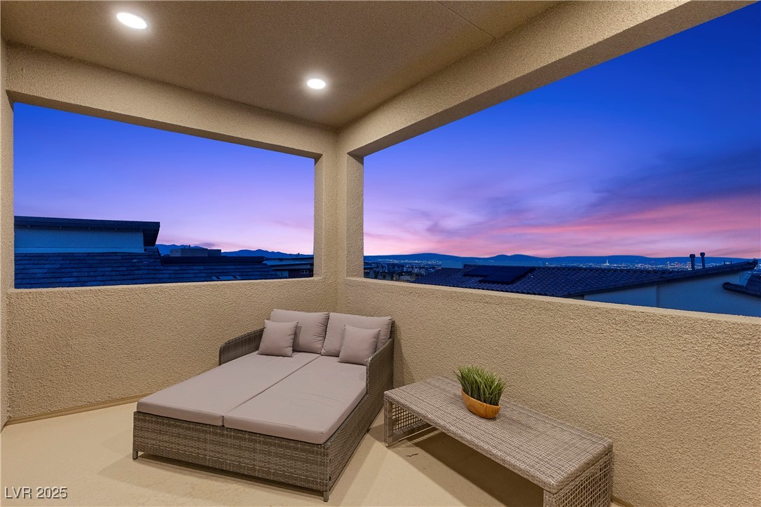 532 Crown Mesa Avenue