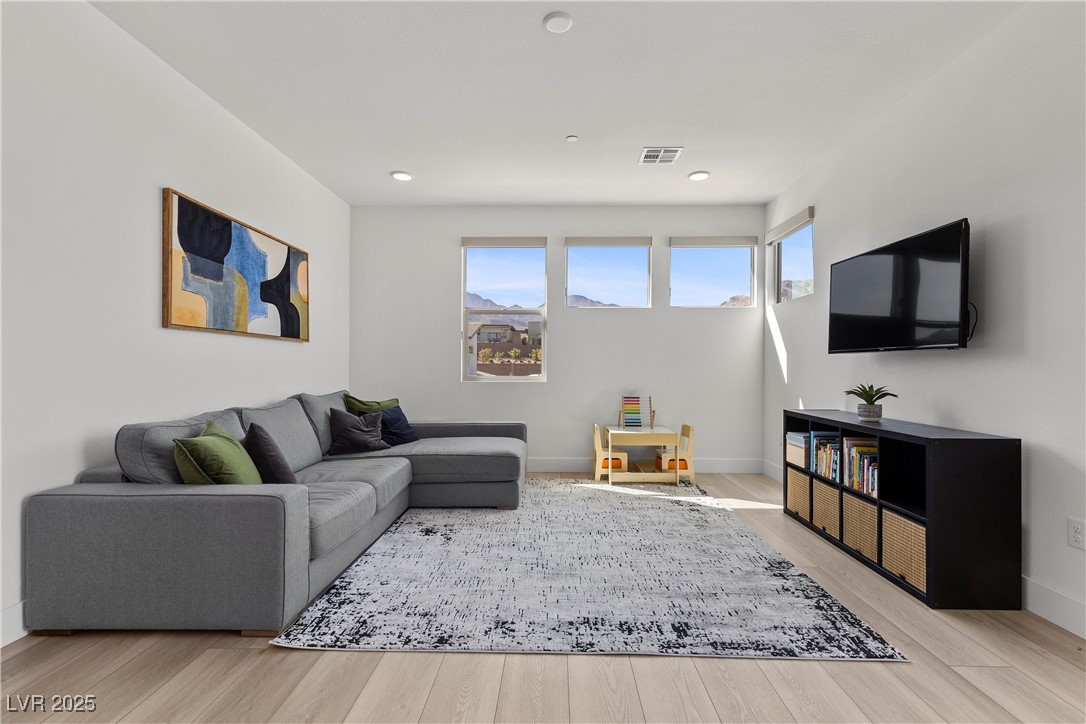 532 Crown Mesa Avenue