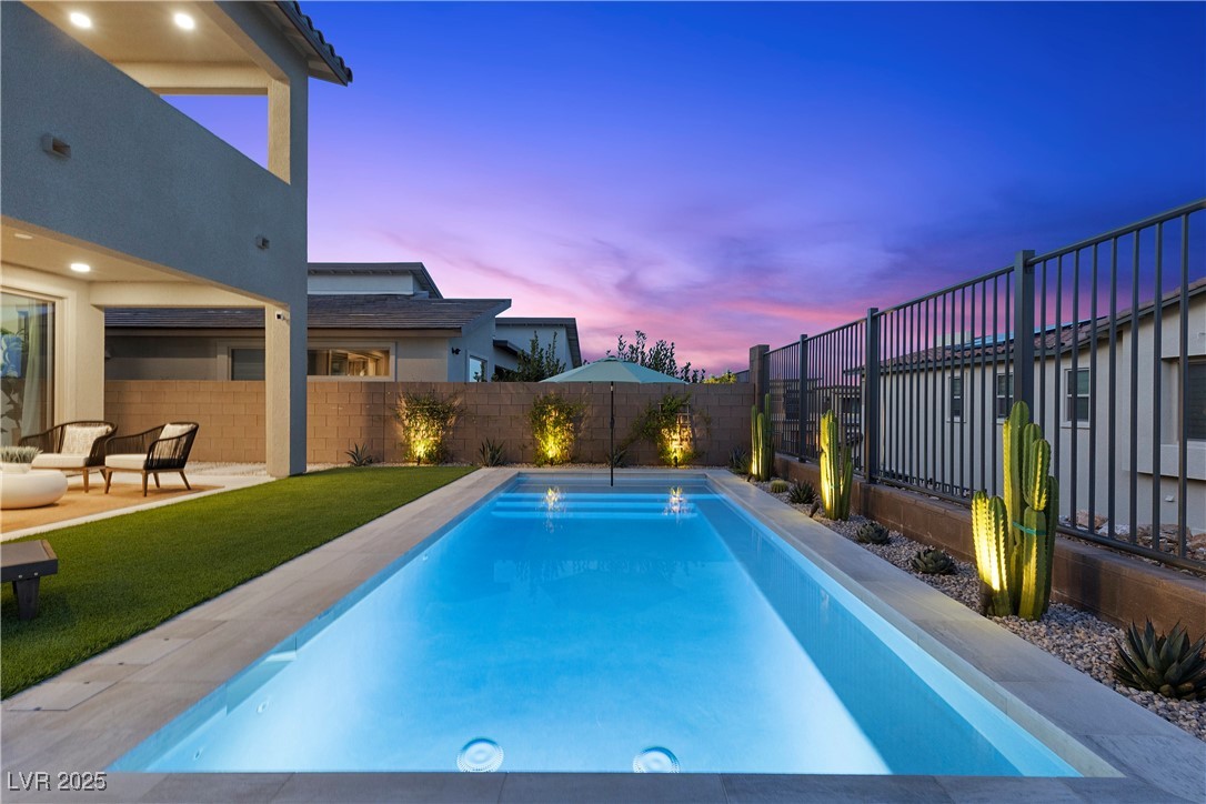 532 Crown Mesa Avenue