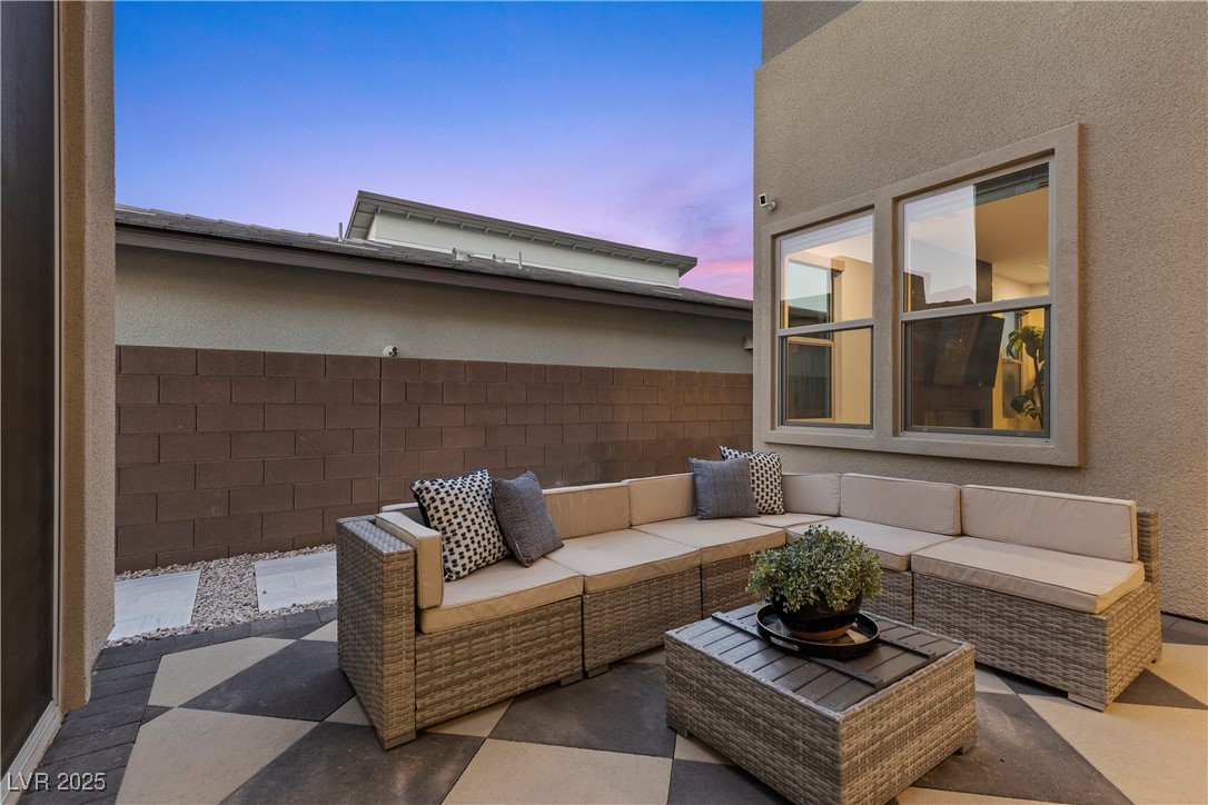 532 Crown Mesa Avenue