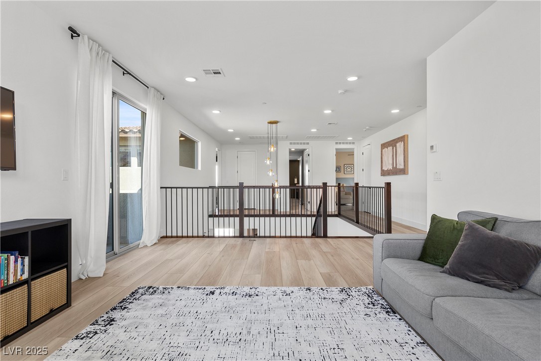 532 Crown Mesa Avenue