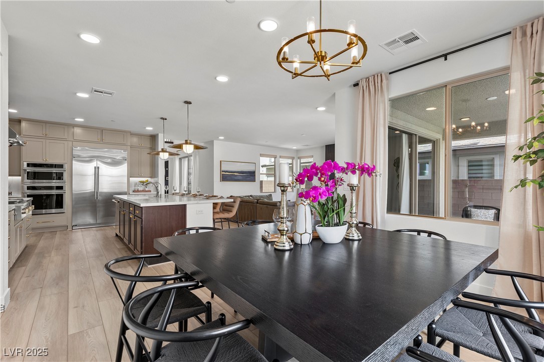 532 Crown Mesa Avenue