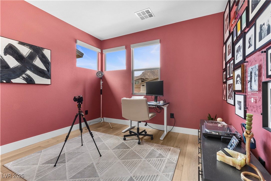 532 Crown Mesa Avenue