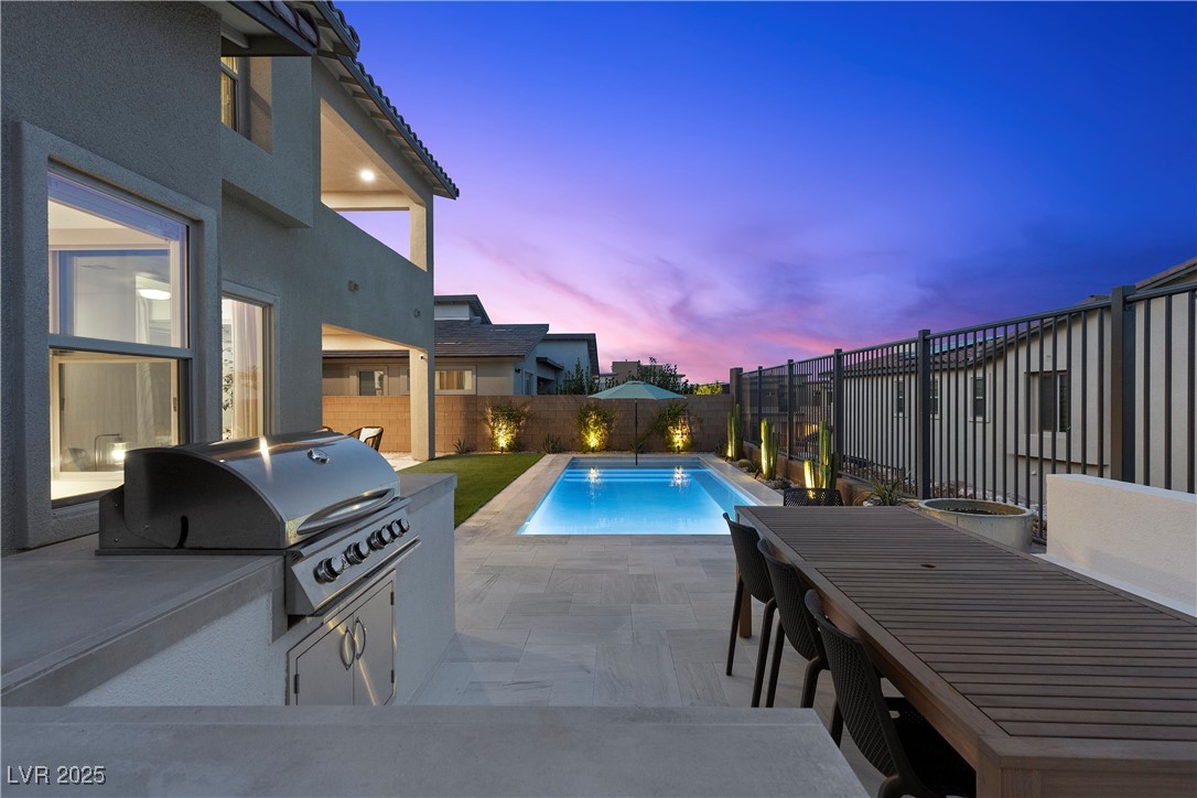 532 Crown Mesa Avenue