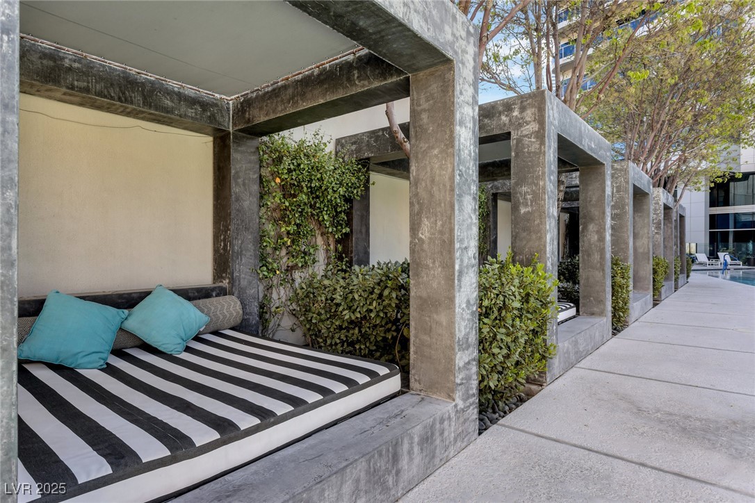 4471 Dean Martin Drive 1108