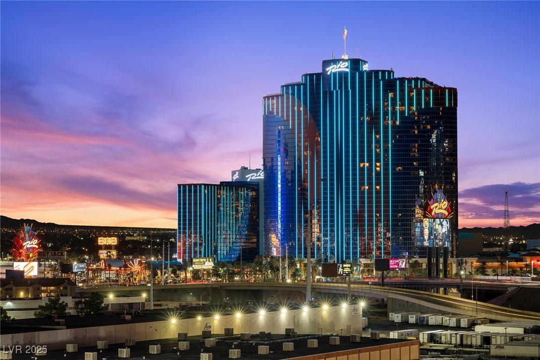 4471 Dean Martin Drive 1108