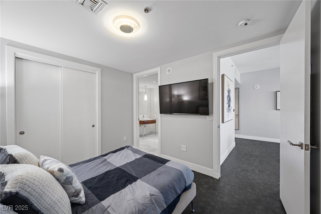 4471 Dean Martin Drive 1108