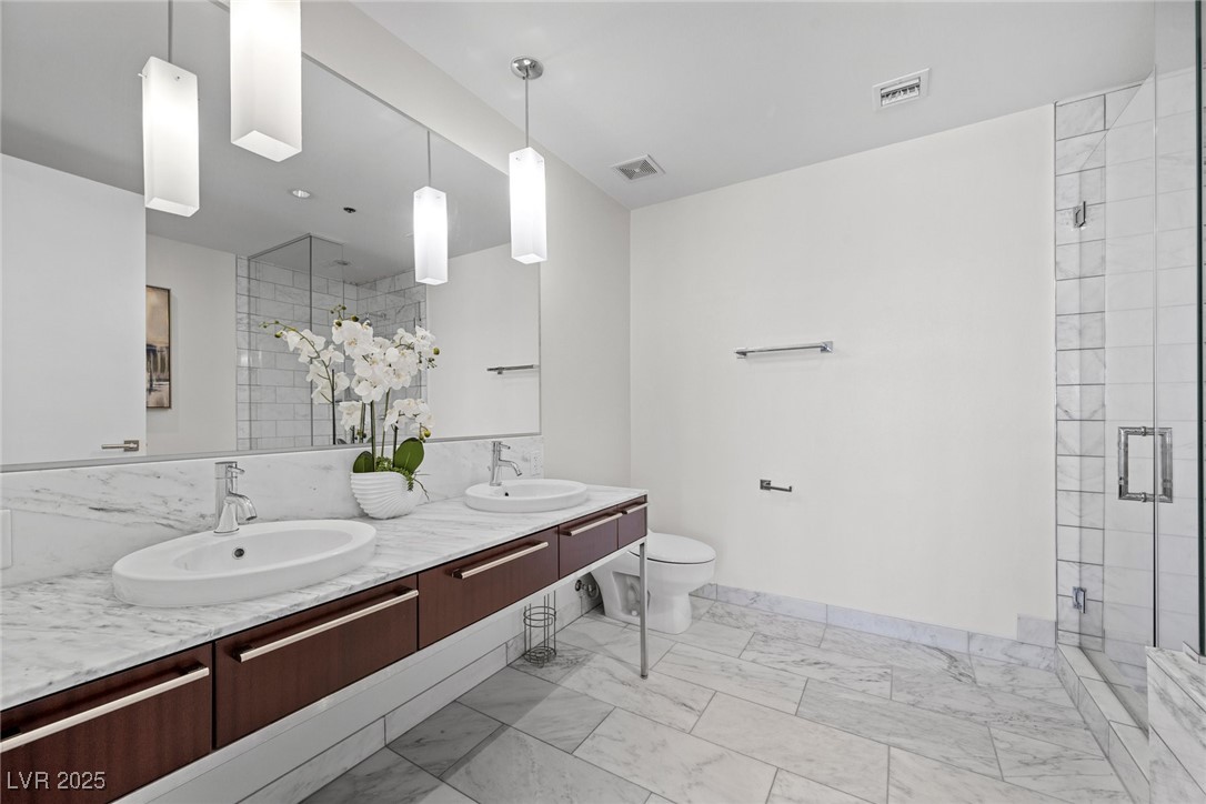 4471 Dean Martin Drive 1108