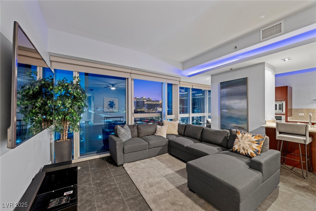 4471 Dean Martin Drive 1108