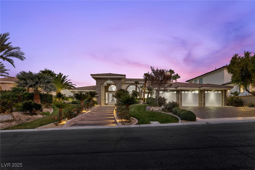 5070 Scenic Ridge Drive