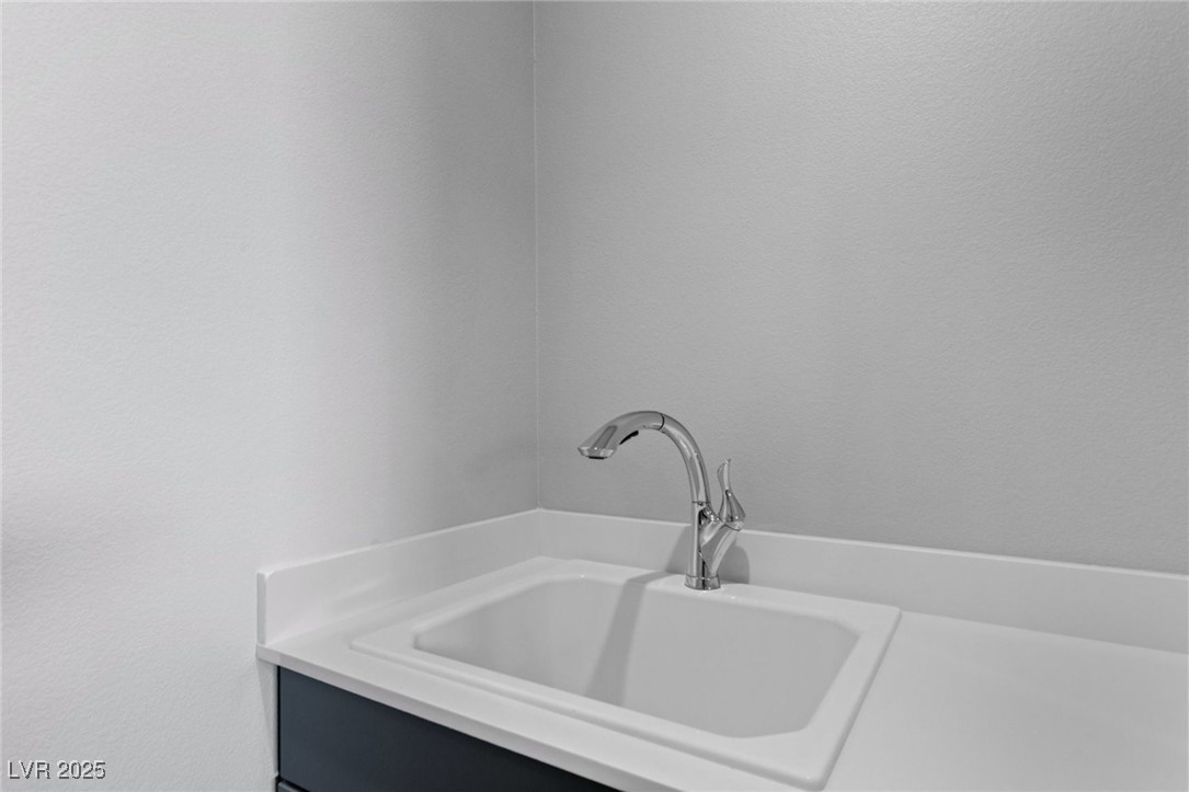 7170 Galaxy Dune Street