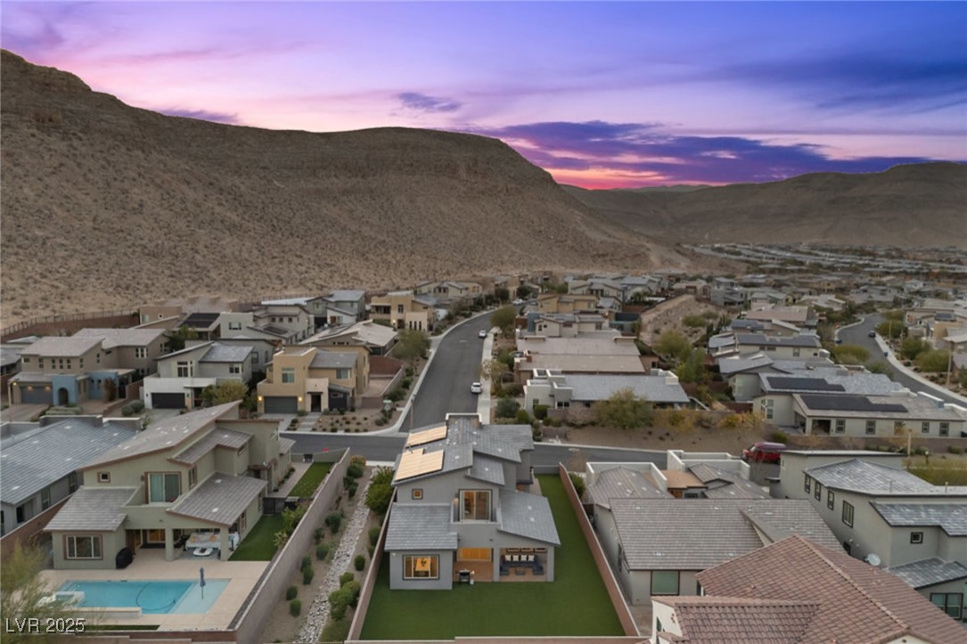 7170 Galaxy Dune Street