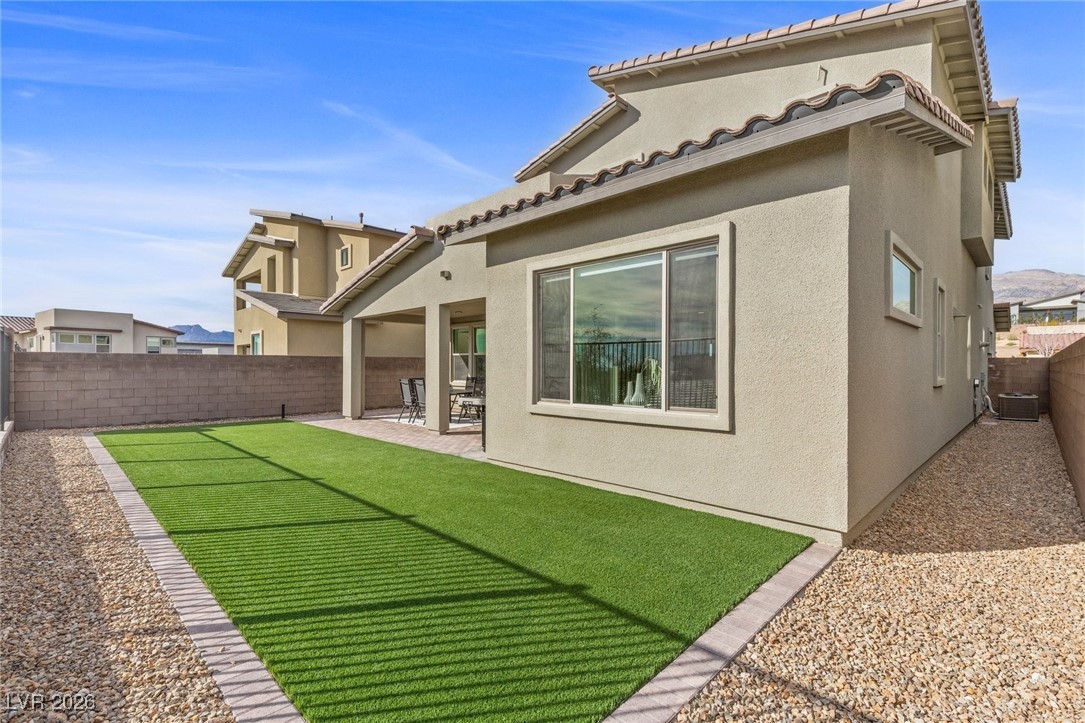 400 Crown Mesa Avenue