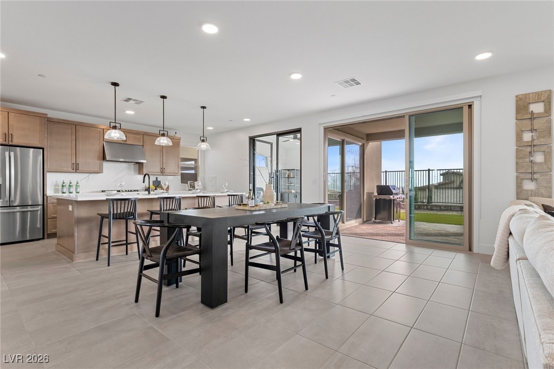 400 Crown Mesa Avenue