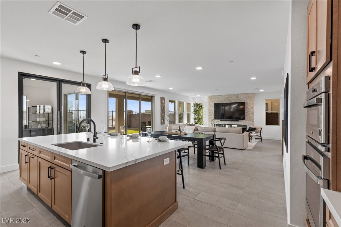 400 Crown Mesa Avenue