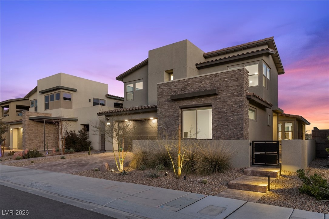 400 Crown Mesa Avenue