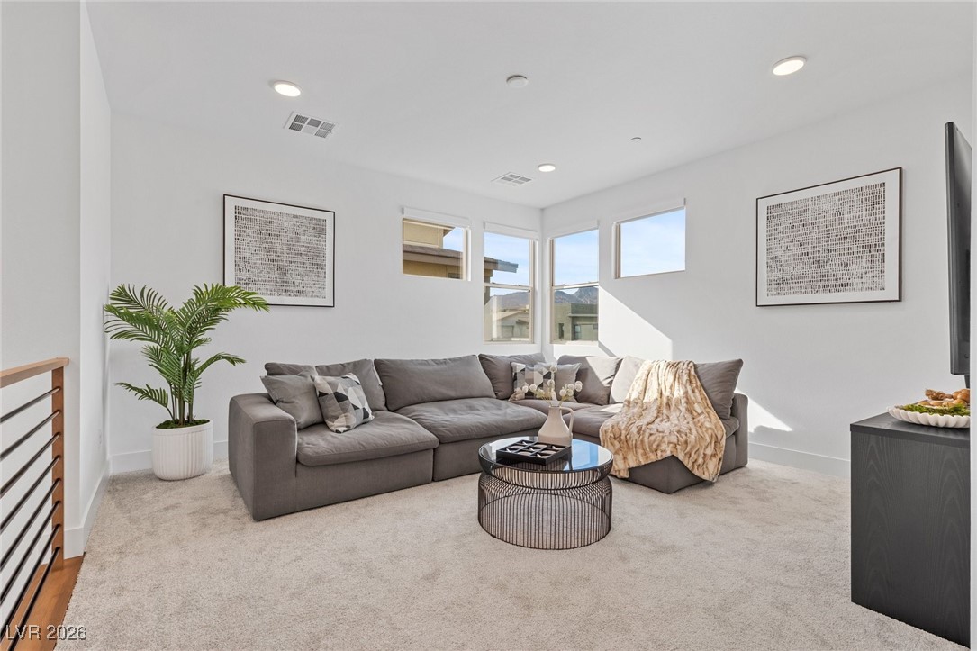 400 Crown Mesa Avenue