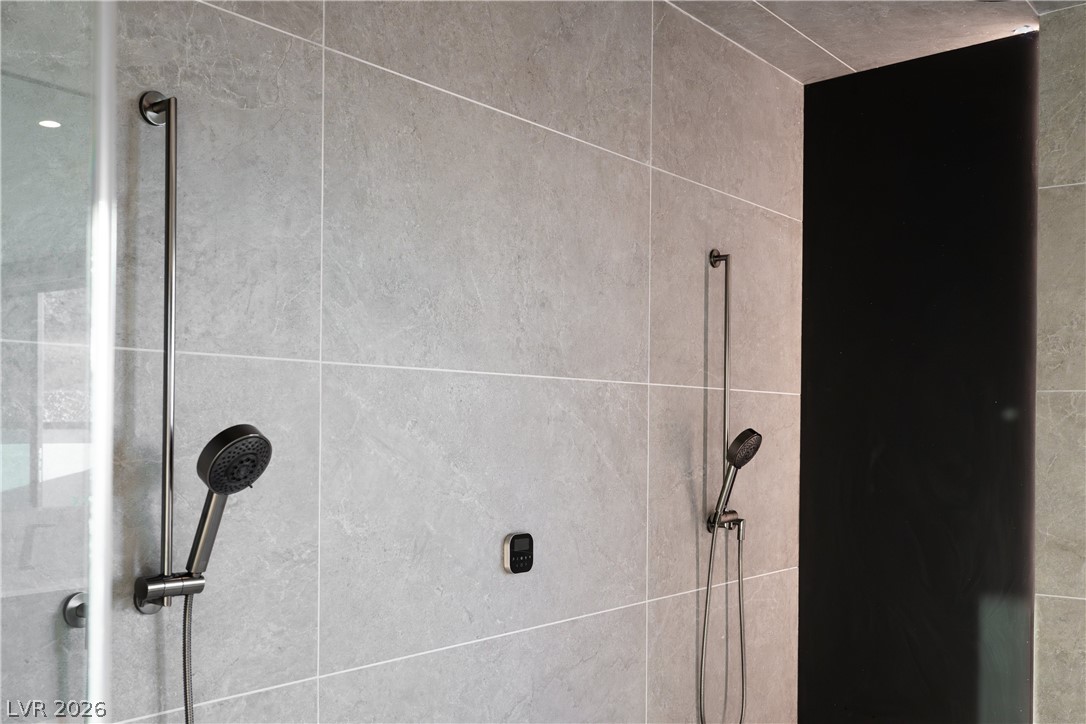 8 Chisel Crest Court