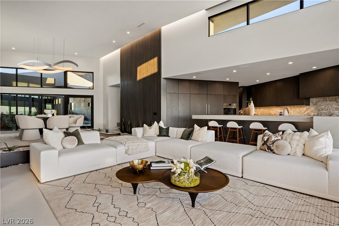 8 Chisel Crest Court