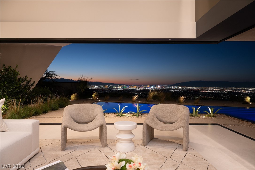 8 Chisel Crest Court