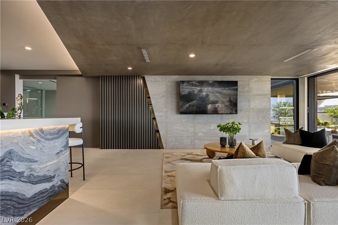 8 Chisel Crest Court