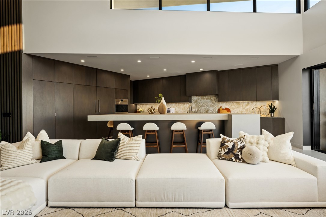 8 Chisel Crest Court