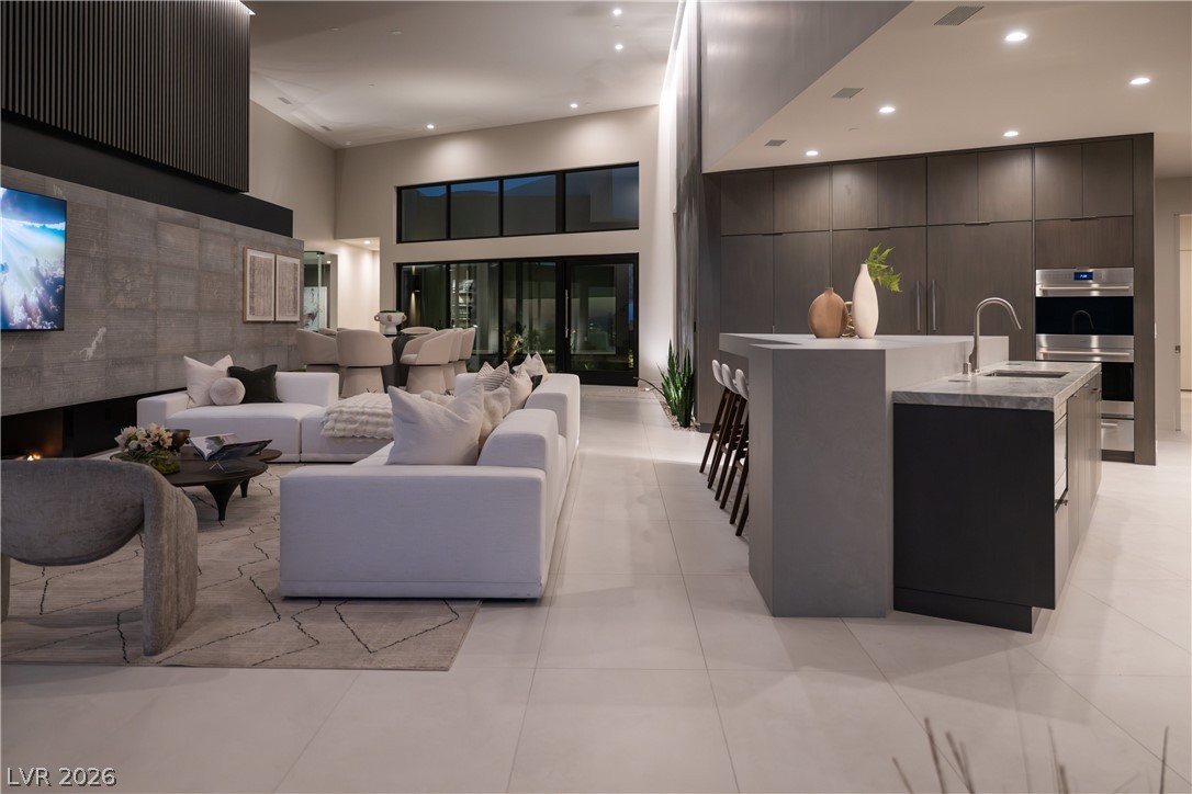 8 Chisel Crest Court