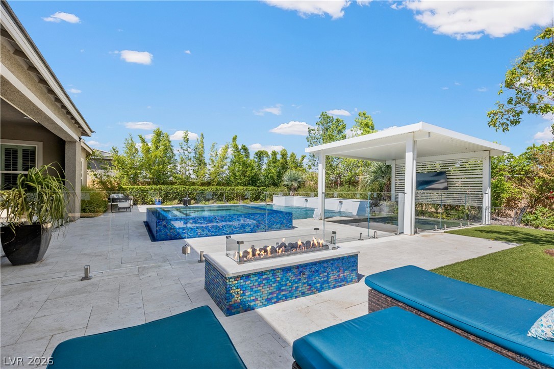 7460 Tucker William Street