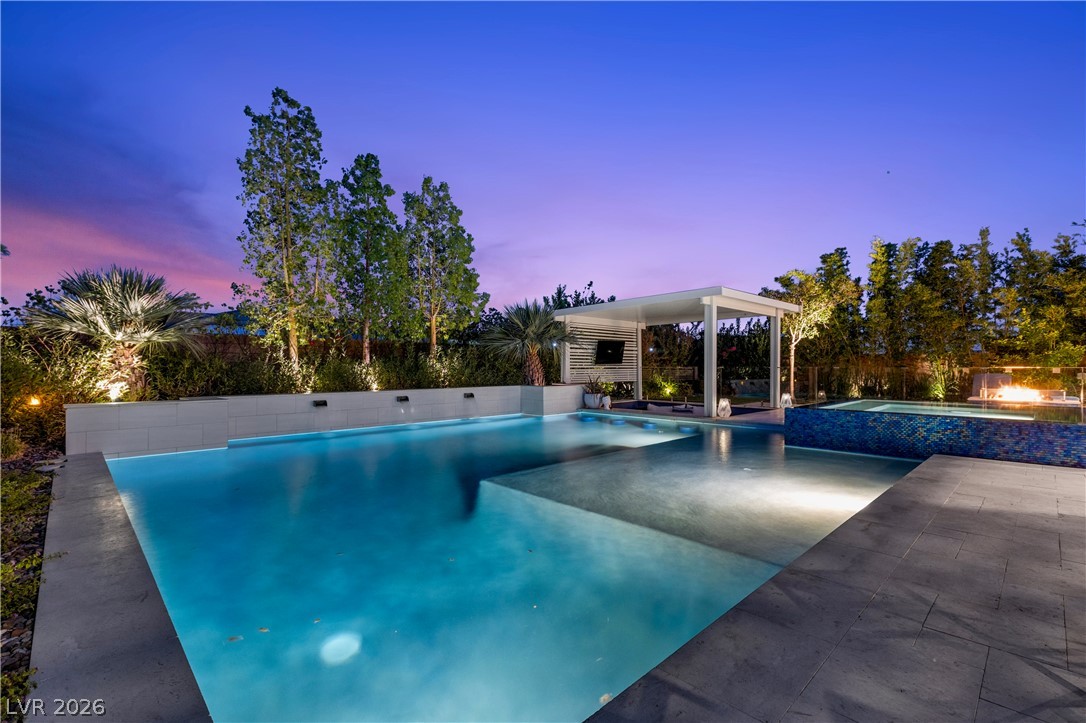 7460 Tucker William Street