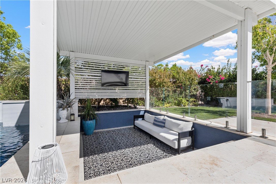 7460 Tucker William Street