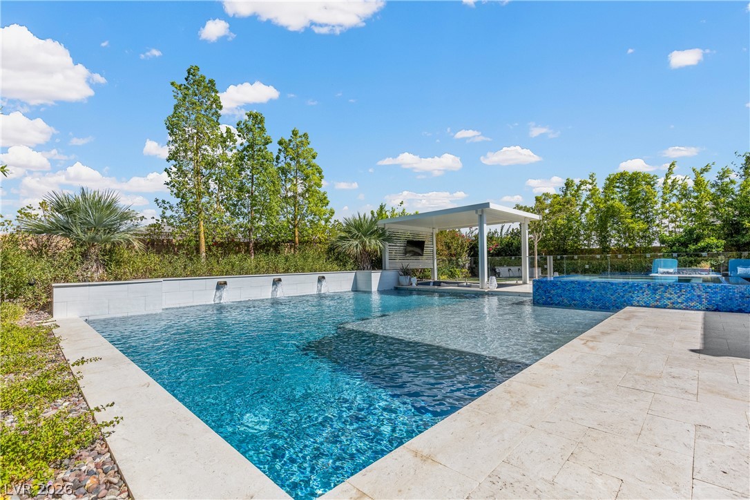 7460 Tucker William Street