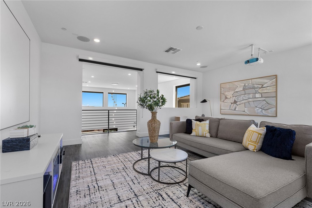 394 Prairie Sun Street