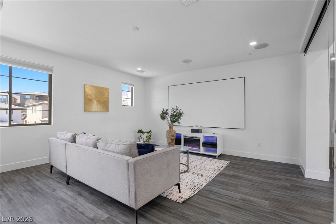 394 Prairie Sun Street