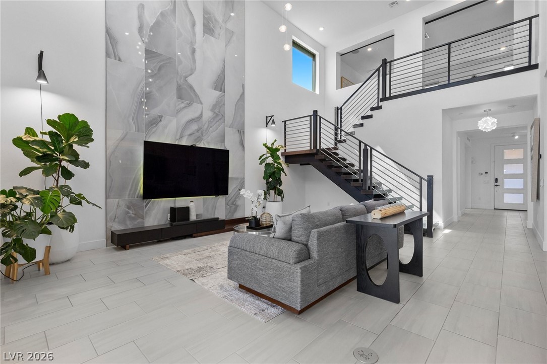 394 Prairie Sun Street