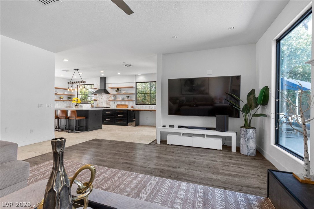 8116 Tower Bridge Avenue