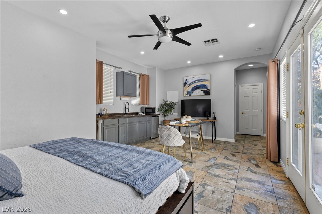 8116 Tower Bridge Avenue