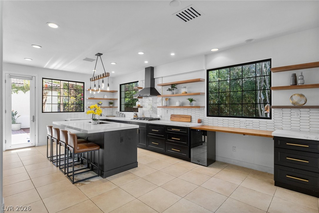 8116 Tower Bridge Avenue