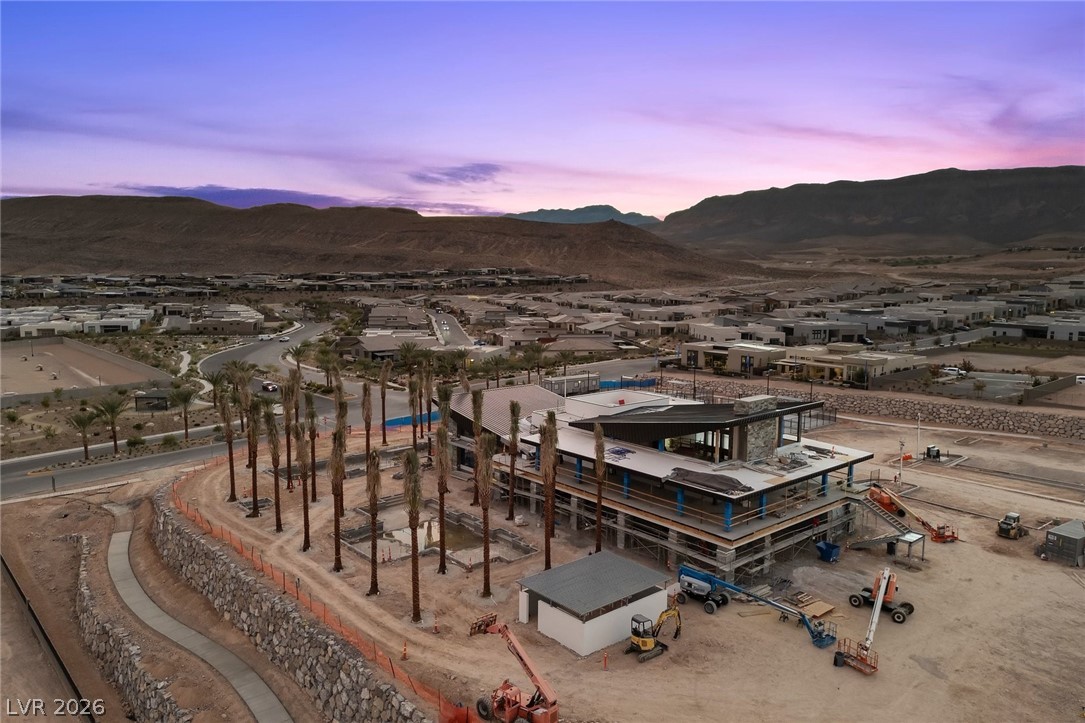 4855 Blushing Hills Street