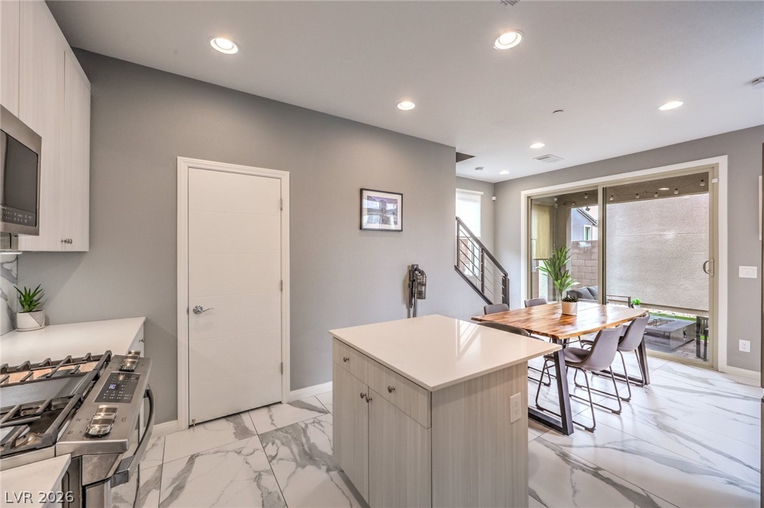 660 Tranquil Jade Street