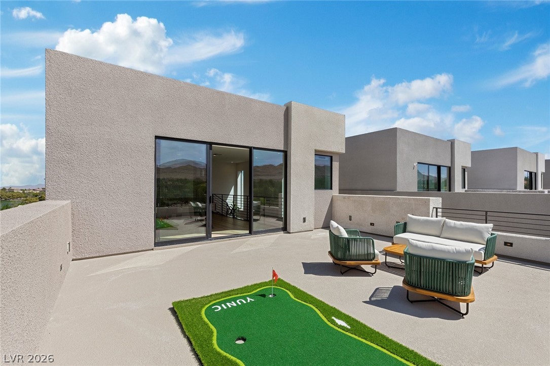 4053 Heron Fairway Drive