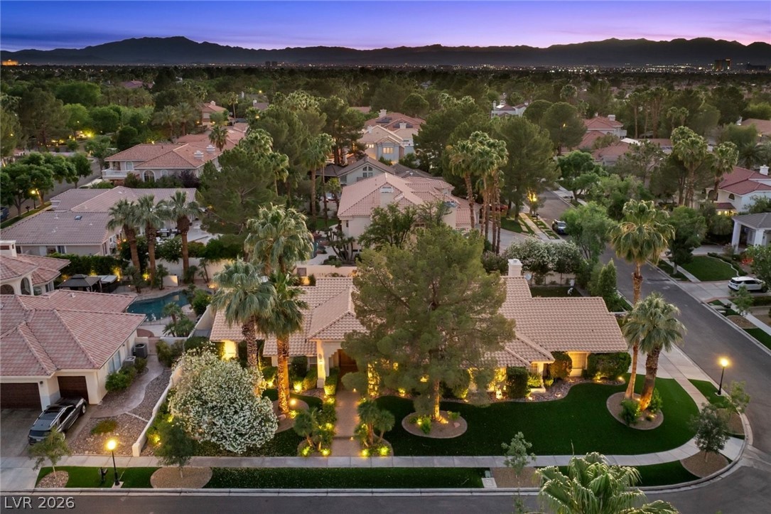 2222 Versailles Court
